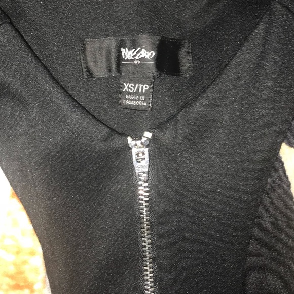 Beautiful Dress with zipper - Picture 5 of 5